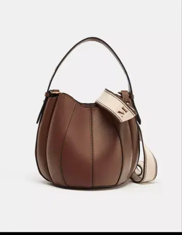 [ 새상품급 ] ZARA 스티치 버킷 백