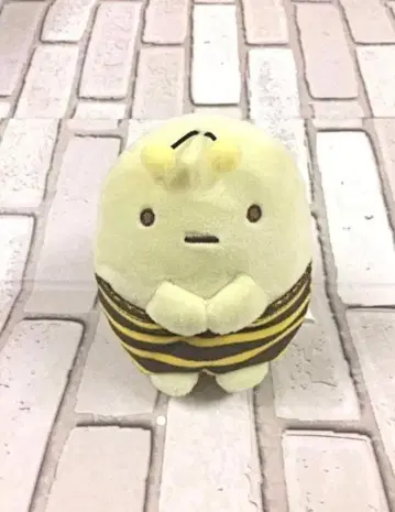 스밋코구라시 타피오카 허니 봉제 인형 벌