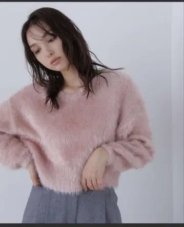 헤어리 라메 니트 시리즈 V넥 니트