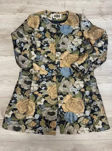 노카라 꽃무늬 코트