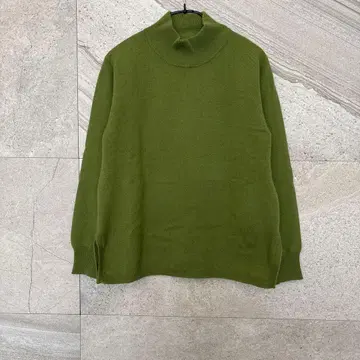 미사용 [GOBI] 캐시미어 100% 하이넥 스웨터 니트