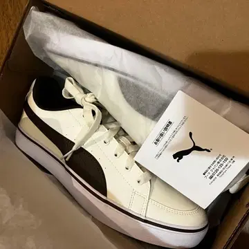 새상품 푸마 스니커즈 25.5