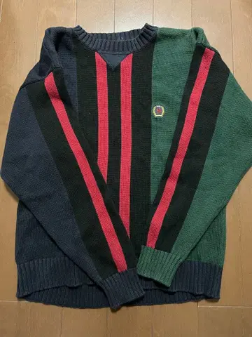 구제 의류 90년대 TOMMY HILFIGER 스트라이프 니트 M 사이즈
