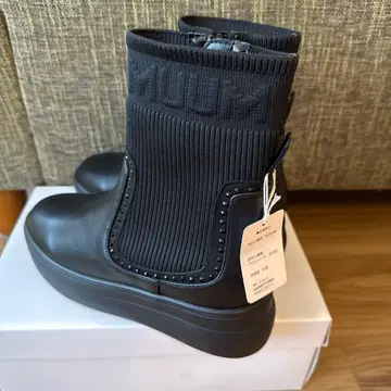새상품 MUUM 니트 사이드 고어 인힐 스니커즈 부츠 23~23.5