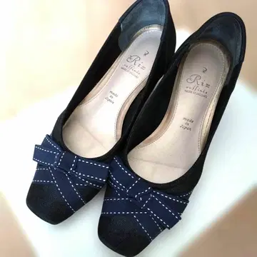 Riz 네이비 리본 포함 펌프스 22 EEE