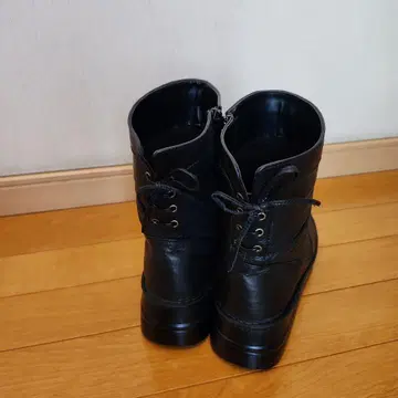 put's 블랙 가죽 숏부츠