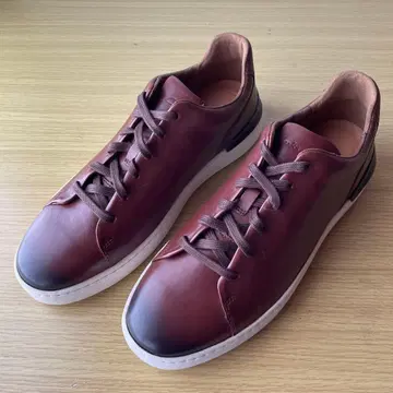 [ CLARKS ] COURTLITE LACE 가죽 스니커즈