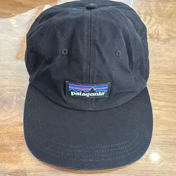 파타고니아 블랙 캡