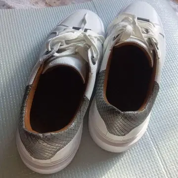 DEVICE 1 화이트 가죽 스니커즈 26.5cm