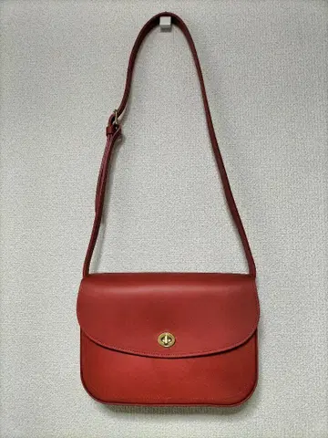 새상품 천연 가죽 숄더백 플랩 포함