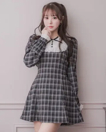 pium 코튼 레이스 긴팔 카페 원피스