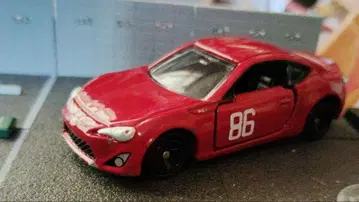 토미카 86 빨간색 미니카 배송비 포함