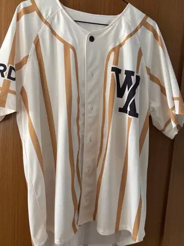 WEST. 10주년 AWARD 10주년 맞이! 요샤츠