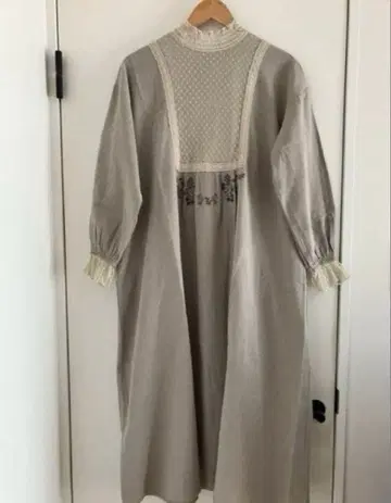 사만사 모스모스 도트 튤 스퀘어 원피스