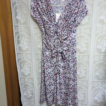 FIFILLES [새상품] 플라워 원피스 아모아 카프리스