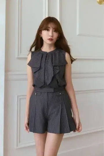 Double Tuck Front Shorts