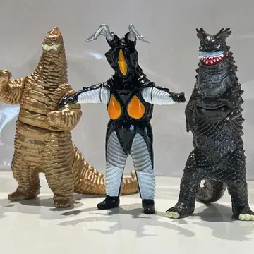 HG 울트라맨 시리즈 벰라 & 레드킹 & 제튼