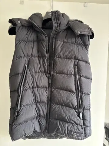 사이즈 02 타트라스 남성용 다운 베스트 블랙