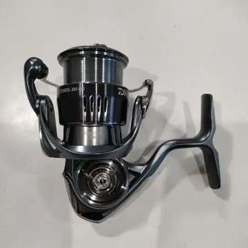 [ 새상품급 ] 다이와 에어리티 ST LT2500S-XH-QD