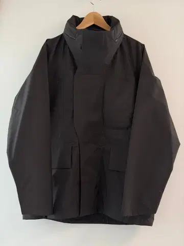 Goldwin 0 GORE-TEX 필드 쉘 재킷 3