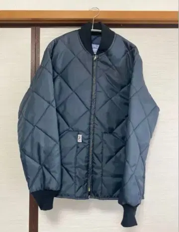 DICKSON 디크슨 퀼팅 인슐레이티드 자켓 네이비