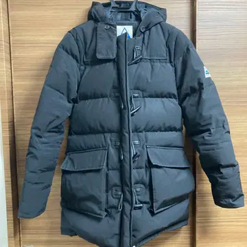 Cape Heights 블랙 다운 자켓 M