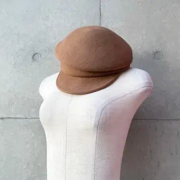 택 포함 새상품 비대칭 울 헌팅 캡 카멜