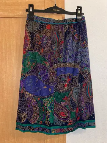 REONARD 페이즐리 무늬 플레어 스커트 무릎 기장