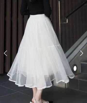 택 포함 시어 플리츠 롱 스커트 화이트 허리밴딩 비침