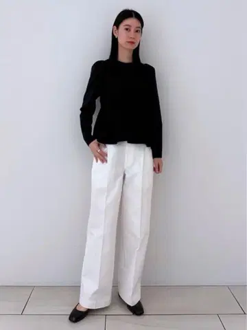 Edition 코튼 브로드 퍼프 슬리브 블라우스 블랙