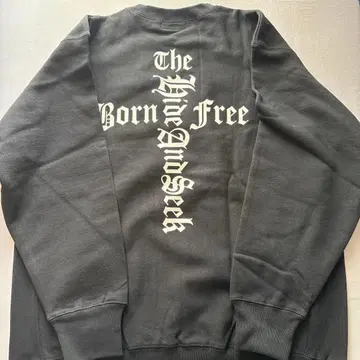 HideAndSeek Born Free 맨투맨 블랙