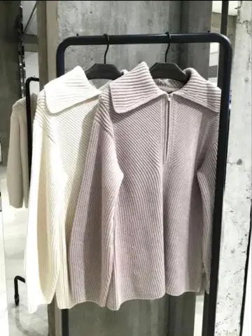 띠어리 하프 지퍼 니트 사이즈 하자 있음