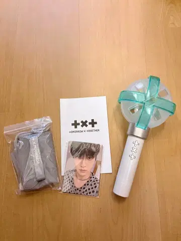 TXT 응원봉 + 포토 카드