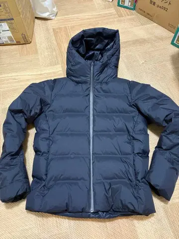 UNIQLO 네이비 심리스 다운 자켓 M