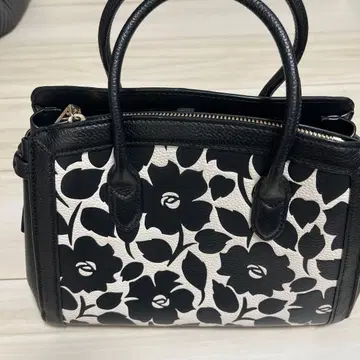 케이트 스페이드 플라워 패턴 핸드백