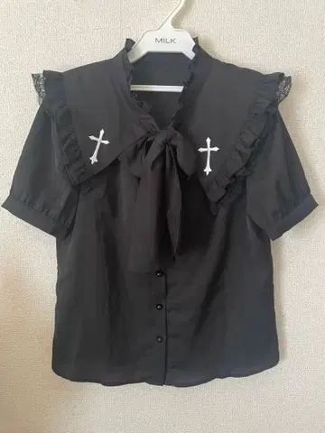 MARS 프릴 달린 반팔 블라우스