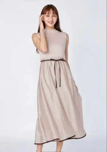 새상품 LAISSE PASSE 레빠세 슬리브리스 롱 원피스