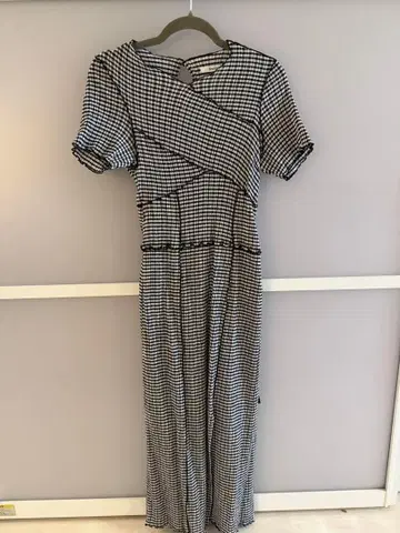 체크 무늬 반팔 롱 원피스