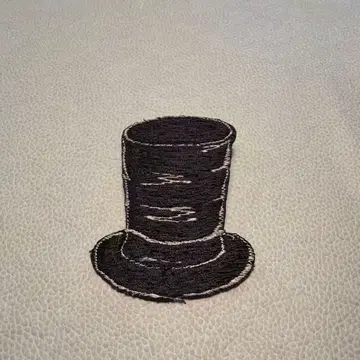 mamacaron 실크 햇 자수 로치