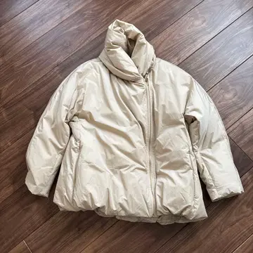 NOBLE 숏 다운 자켓 베이지