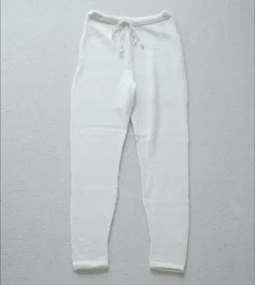 새상품급 PUENTE 푸엔테 MANO 레깅스 화이트