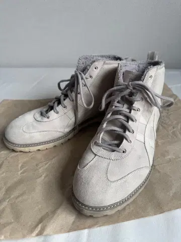 오니츠카타이거 스웨이드 하이컷 스니커즈 라이트 그레이