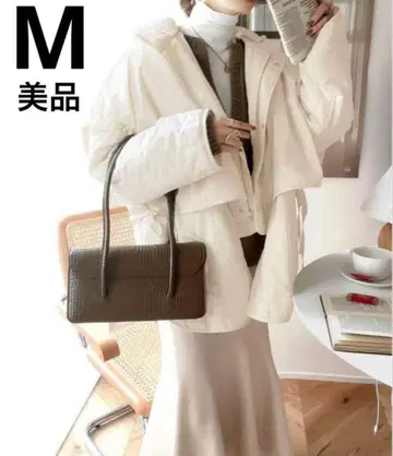 새상품급 M 클래식 엘프 주역급 레이어드 퀼팅 자켓 아이보리 코트