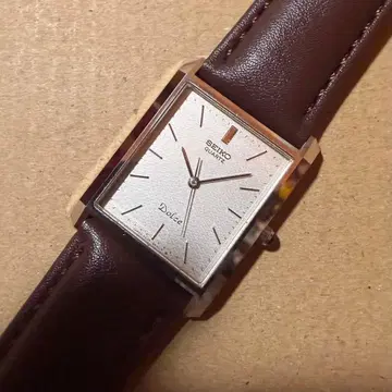 세이코 스퀘어 초경 실버 다이얼 쿼츠 중고품