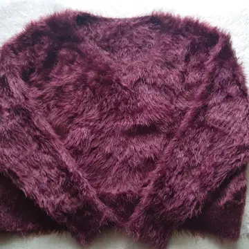 그레이스 콘티넨탈 샤기 니트 사이즈 36 V넥