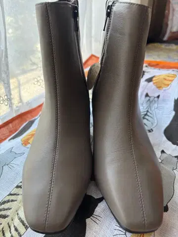 ing 잉그 천연 가죽 숏부츠 23.5cm 새상품 그레이지