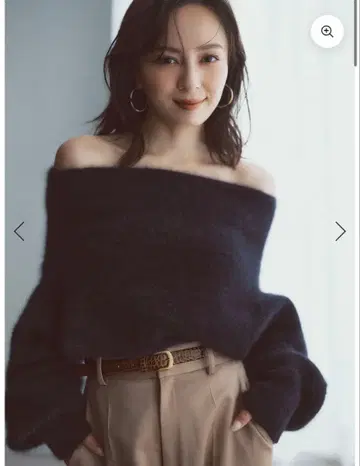 미사용 새상품 택 포함 anuans 라쿤폭스 오프숄더 니트 풀오버