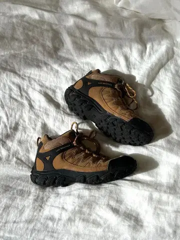 등산용 신발 LAD WEATHER