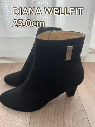 DIANA WELLFIT 블랙 숏부츠 25.0cm