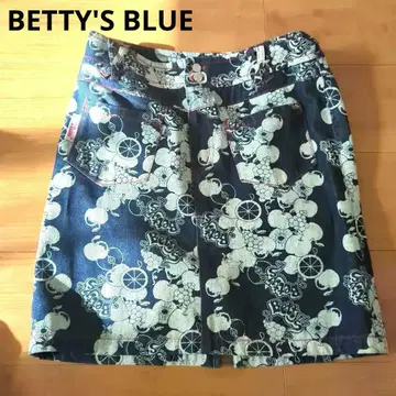 [ 새상품급 ] BETTY'S BLUE 과일 패턴 데님 미니 스커트